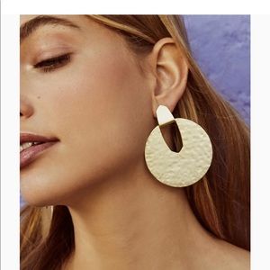 Kendra Scott Diane Earrings